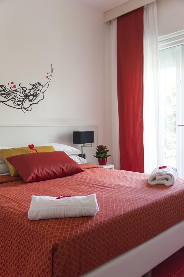 Hotel Villa Chiara Terracina Kültér fotó